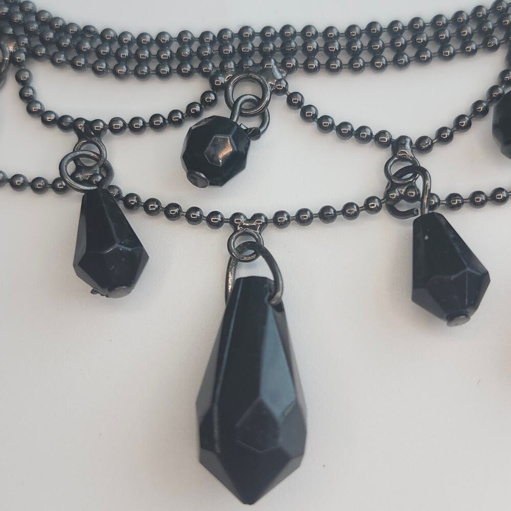 Liz Claiborne Black Faceted Acrylic Drop Necklace Gunmetal Chain Boho Statement - Picture 6 of 8